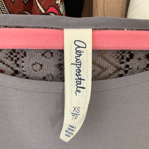 Gorgeous Aeropostale Blouse - Picture 3 of 4